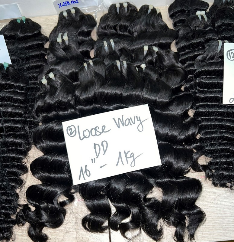 loose wave natural color hair weave 2