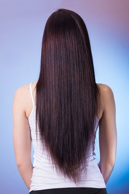 Straight-natural-beautiful-long-hairstyles