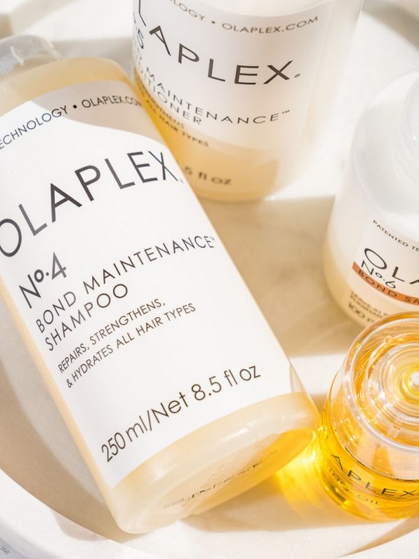 Olaplex No.4 Bond Maintenance Shampoo - Best Shampoos For Bleached Hair
