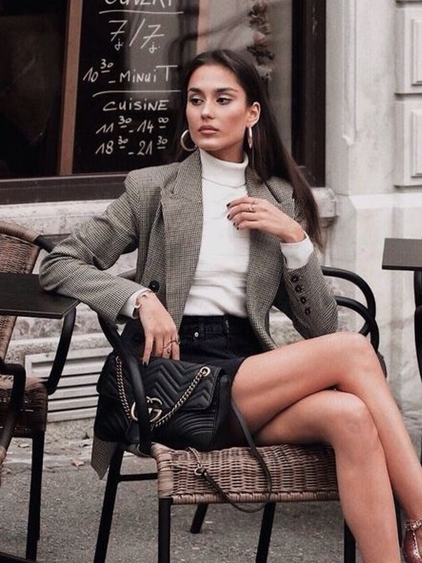 Less Is More - Best Styling Tips From Fashion Bloggers. 
