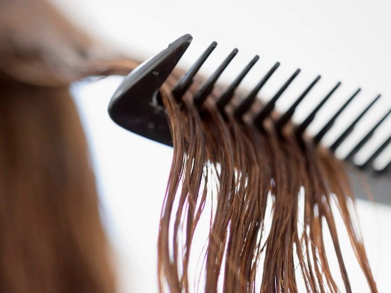 Tip #4 To Take Care Of Bleached Hair: No Brushing When Your Hair Is Wet