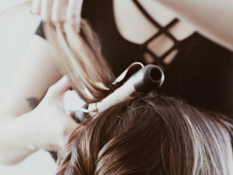 Tips #5 To Add Volume To Your Hair: Crimp Your Roots