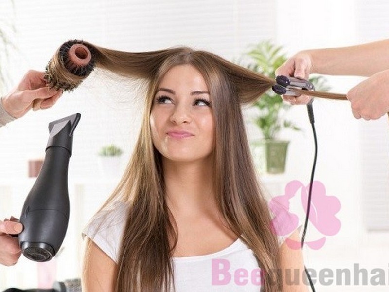#4 Bad Habits That Can Damage Your Hair: Overusing Heat Tools