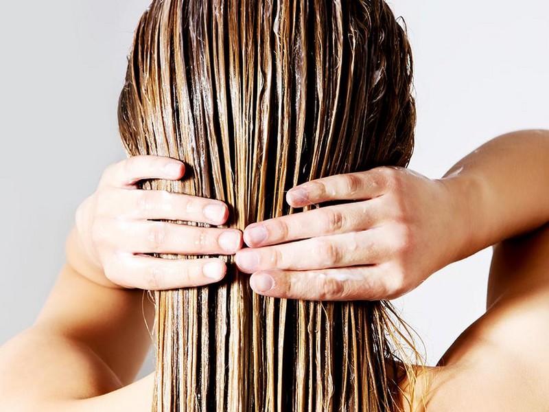 Must-Know Tip No1 To Care For Thick Hair: Make Sure To Hydrate Your Hair 